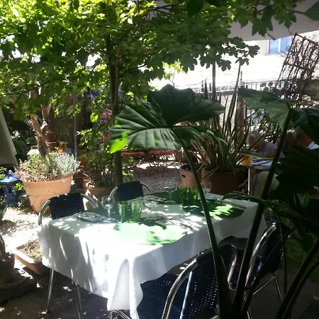 Hotel Le Saint Mamet D'eux