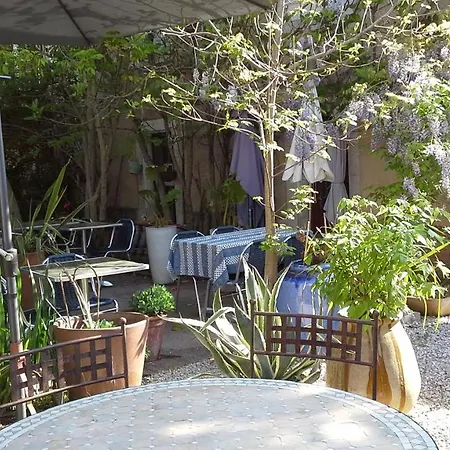 Le Saint Mamet D'eux Hotel *
