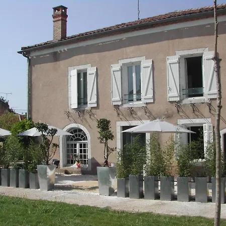 Hotell Le Saint Mamet D'eux Septfonds